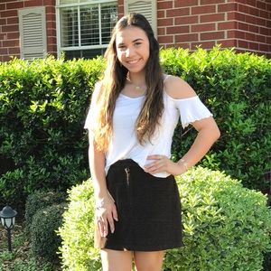 Meet your Posher, Stephanie